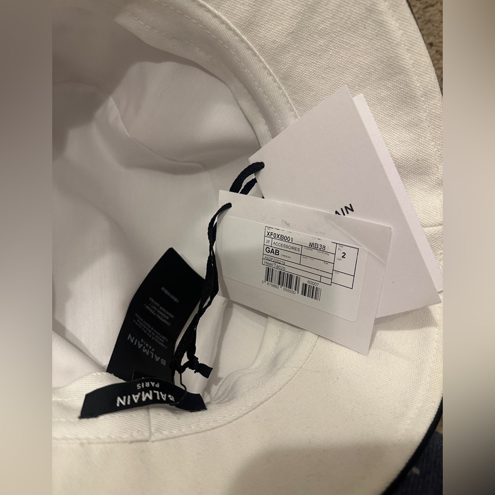 BALMAIN White B-Army Bucket Hat - Picture 10 of 10